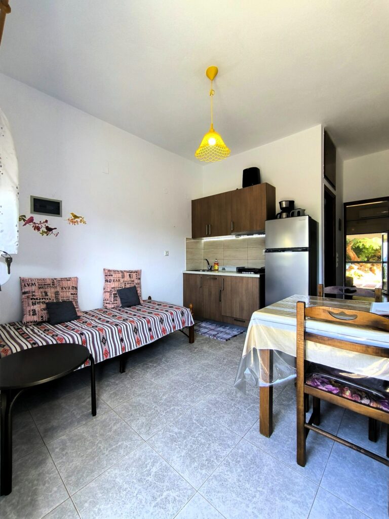 Apartment 5 – Kamara Apartments, Makry Gialos, Crete